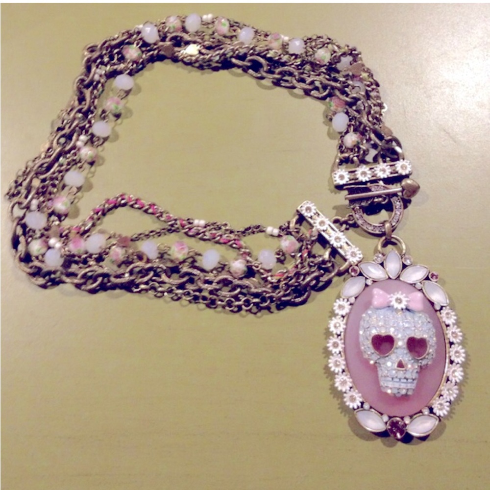 Vintage Pink Skull Cameo